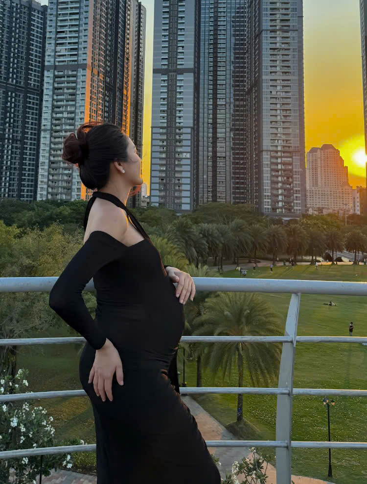 Dress - NOVELIST